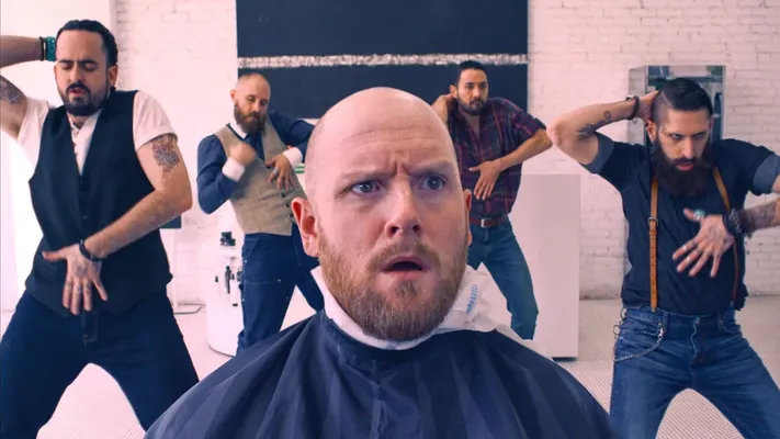 Aunty Donna: Ngôi nhà vui vẻ Aunty Donna: Ngôi nhà vui vẻ