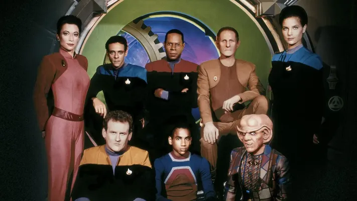 Star Trek: Deep Space Nine (Phần 4) Star Trek: Deep Space Nine (Phần 4)